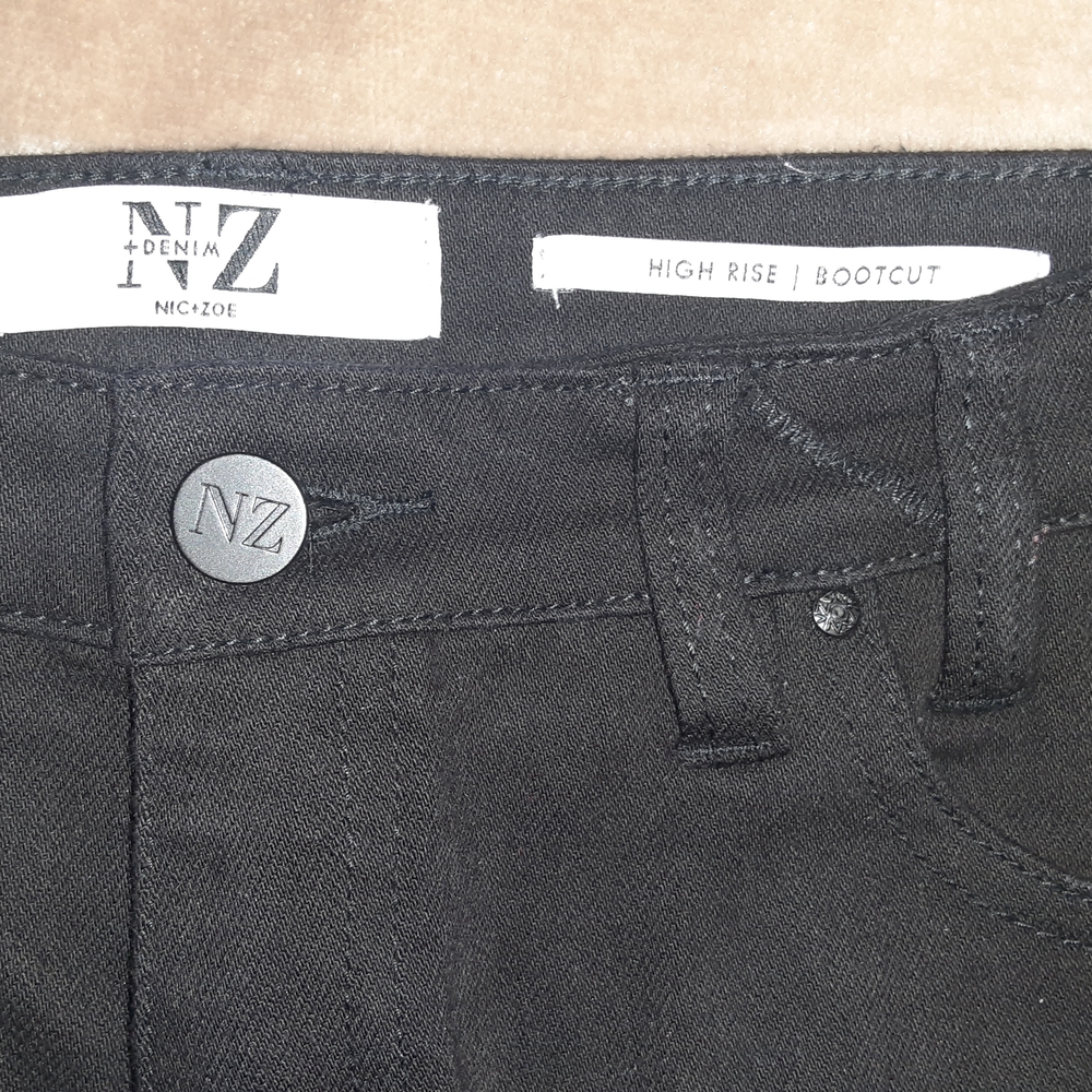 Women's High Rise Black Jeans - Picture 5 of 6